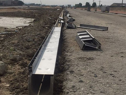 玻璃鋼排水溝應(yīng)用